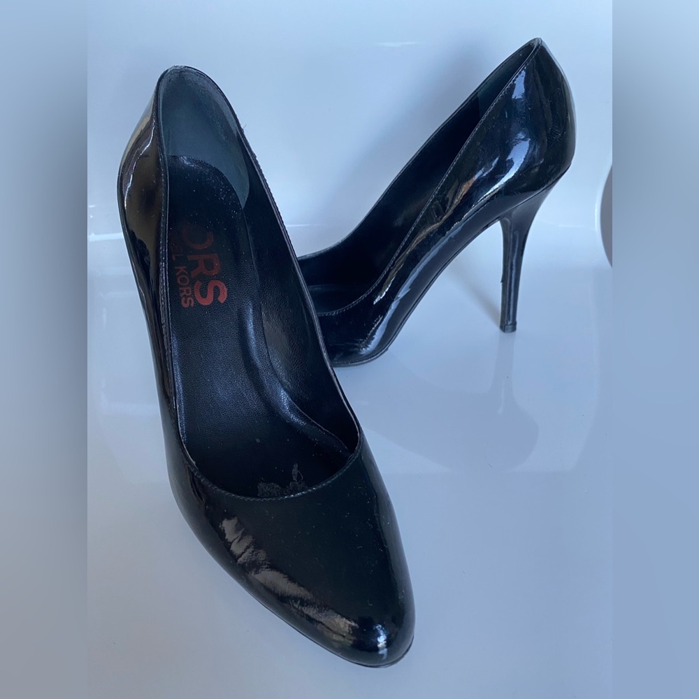 Michael Kors Black Patent Heels - 6M